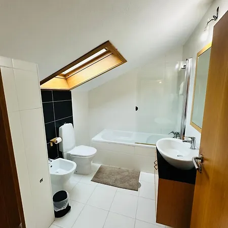 Lejlighed Casas E De