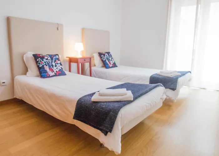 Casas E De